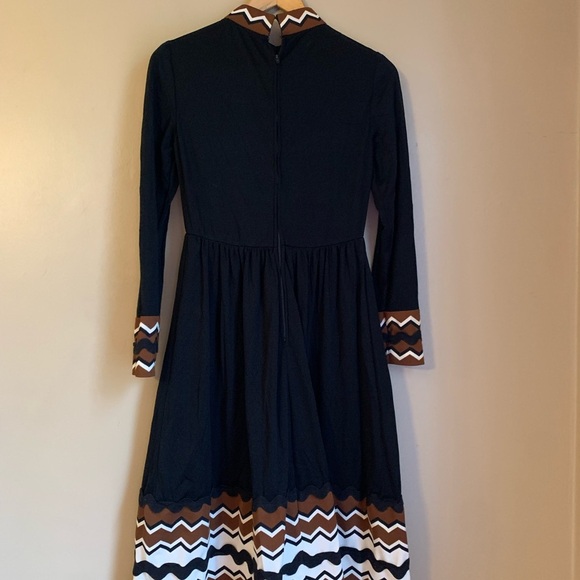 Saks fifth avenue vintage dress, 1960’s 1970’s geometric trim rick rack - Picture 8 of 10